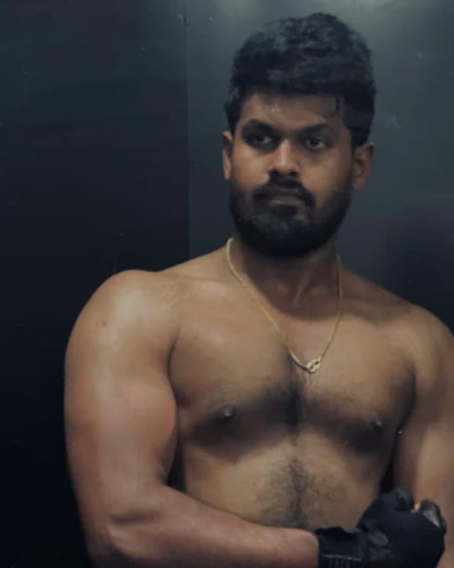 Same client after 4 months of training: Soft to muscular